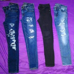 American Eagle bundle of jeans Brand New W…